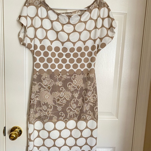 Dress - Picture 3 of 5